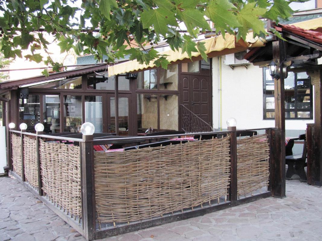 Ambaritsa Hotel กอร์นา ออร์ยาโควิตซา ภายนอก รูปภาพ