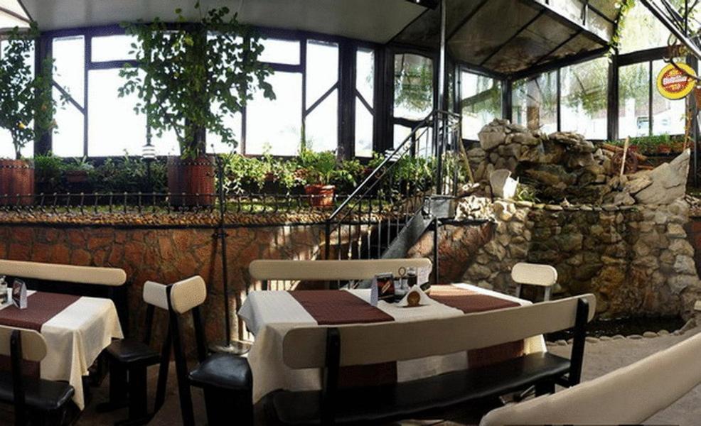 Ambaritsa Hotel กอร์นา ออร์ยาโควิตซา ภายนอก รูปภาพ