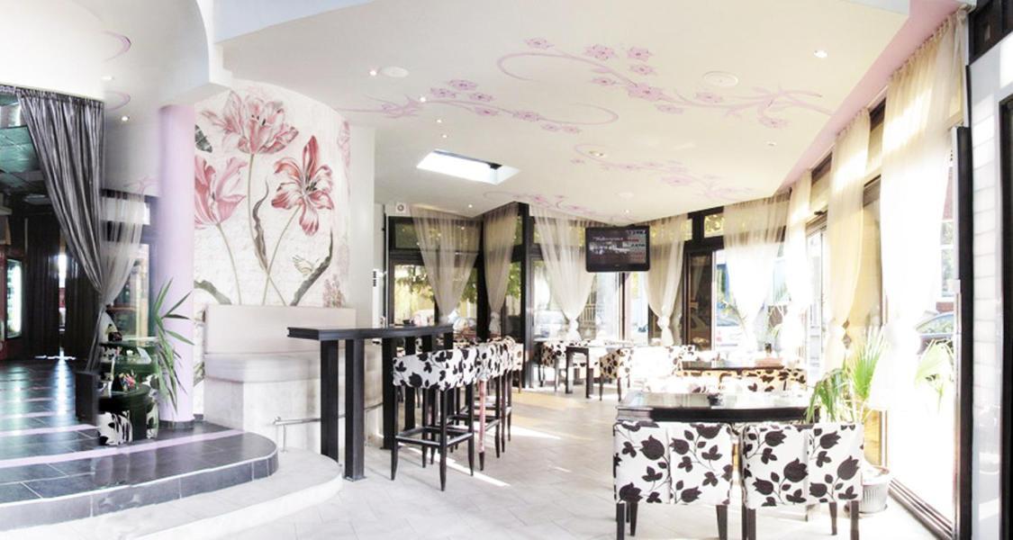 Ambaritsa Hotel กอร์นา ออร์ยาโควิตซา ภายนอก รูปภาพ